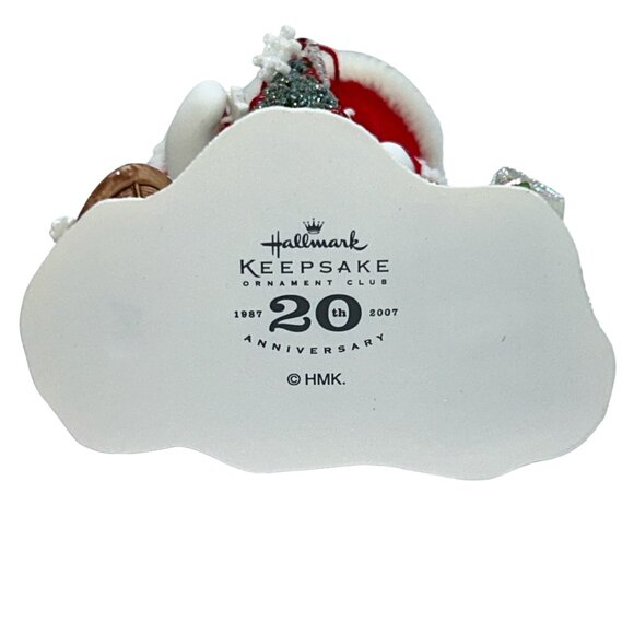 Hallmark Keepsake Ornament 2007 Decorating Snow Lady Snowman KOC Christmas - Picture 6 of 7